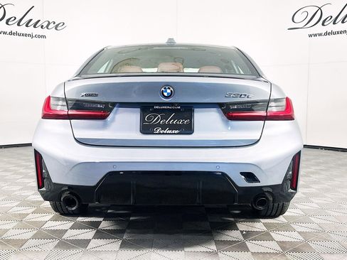 Used 2023 BMW 330e xDrive w/ M Sport Package AWD/4WD image 5