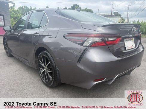 Used 2022 Toyota Camry SE FWD image 5
