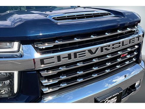 Used 2022 Chevrolet Silverado 3500 LTZ w/ LTZ Convenience Package AWD/4WD image 34
