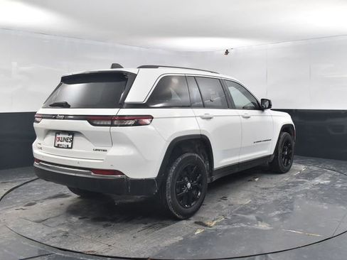 Used 2023 Jeep Grand Cherokee Limited image 9