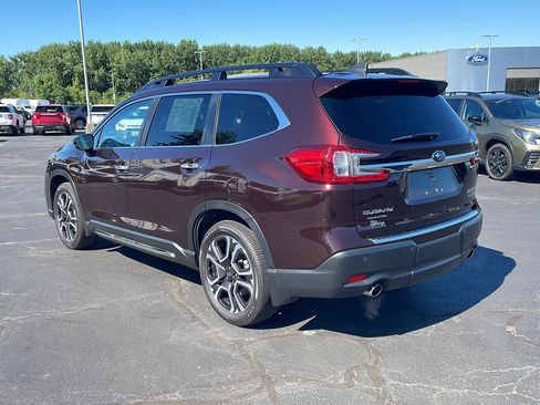 Used 2024 Subaru Ascent Touring w/ Popular Package #2 AWD/4WD image 3
