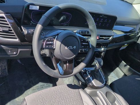 New 2026 Kia Seltos S image 9