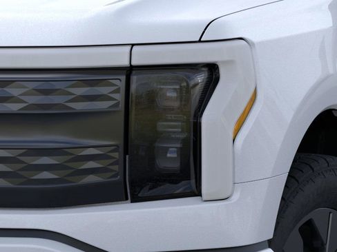 New 2025 Ford F150 Lightning Lariat image 19