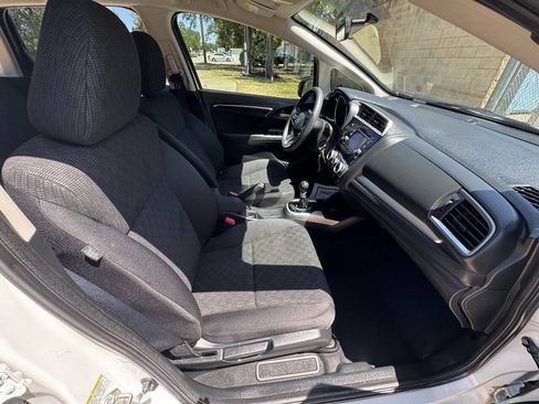 Used 2015 Honda Fit LX image 37