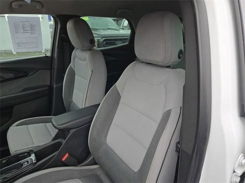 Used 2021 Chevrolet TrailBlazer LS image 12