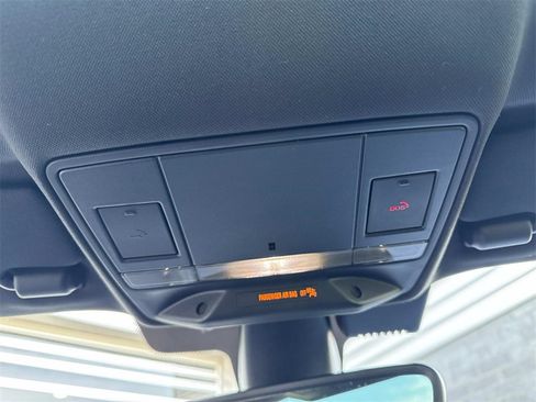 Used 2016 Jaguar F-TYPE S image 18