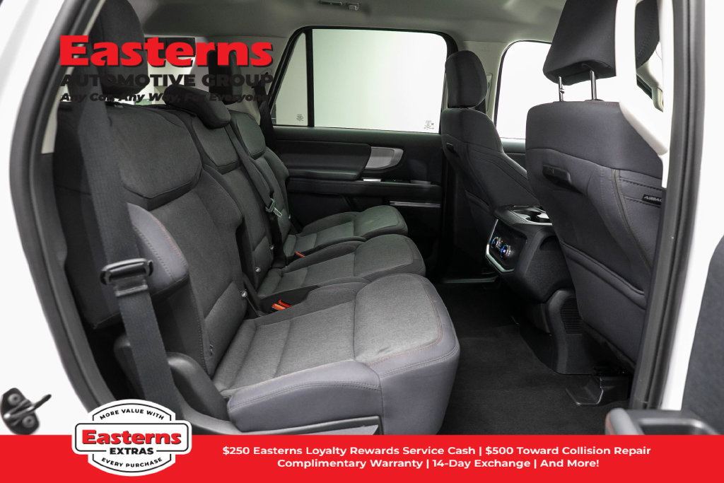 Used 2025 Ford Expedition Active AWD/4WD image 24