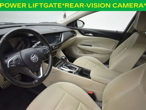 Used 2018 Buick Regal Essence w/ Driver Confidence Package #1 AWD/4WD image 9