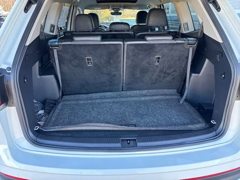 Certified 2024 Volkswagen Atlas SE image 33