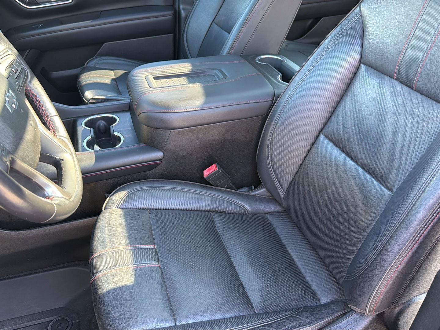 Used 2021 Chevrolet Suburban RST w/ Luxury Package RWD image 34