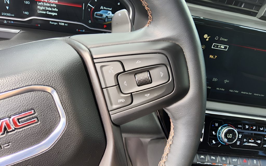 Used 2023 GMC Sierra 1500 AT4 w/ AT4 Premium Package AWD/4WD image 18