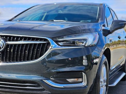 Used 2021 Buick Enclave Essence w/ Sound and Sites Package image 9