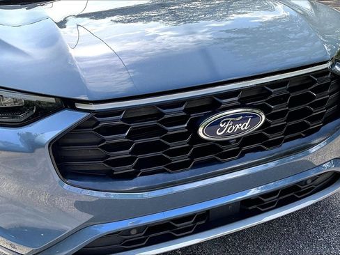 Used 2024 Ford Escape ST-Line Elite w/ Premium Technology Package AWD/4WD image 32
