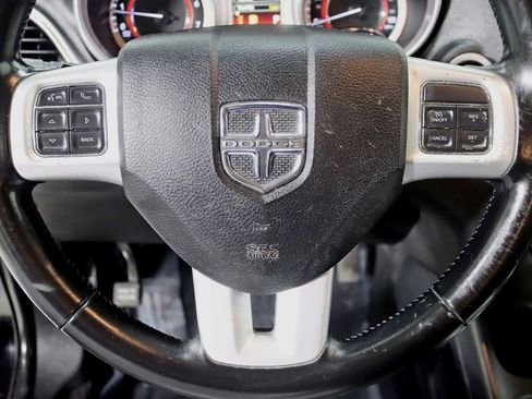 Used 2020 Dodge Journey SE w/ SE Popular Equipment Group image 15