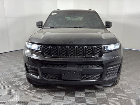 New 2025 Jeep Grand Cherokee L Limited AWD/4WD image 3