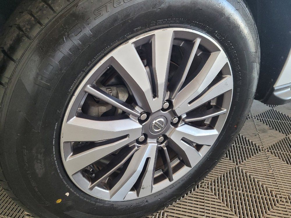 Used 2019 Nissan Pathfinder SL FWD image 31