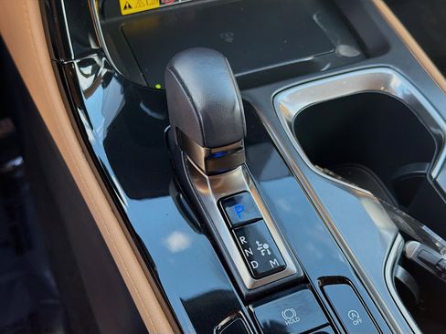 Used 2025 Lexus NX 250 FWD image 14