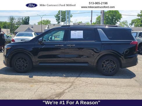 Used 2026 Kia Carnival SX w/ SX Dark Edition Package FWD image 2