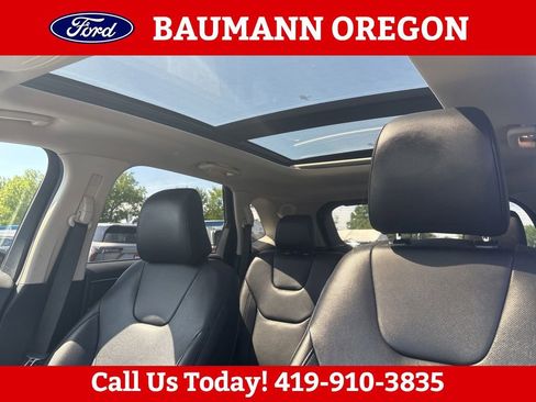 Used 2022 Ford Edge Titanium w/ Equipment Group 301A AWD/4WD image 14