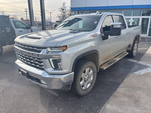 Used 2022 Chevrolet Silverado 2500 LTZ image 2