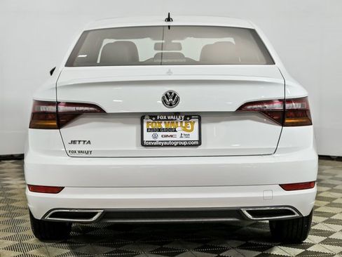 Certified 2019 Volkswagen Jetta S image 6