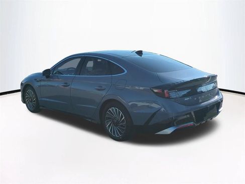 New 2026 Hyundai Sonata Limited FWD image 7