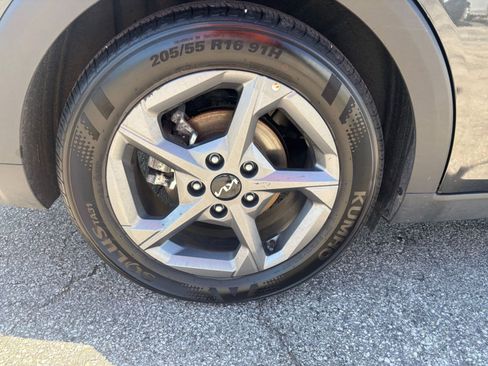 Used 2025 Kia K4 LXS FWD image 29