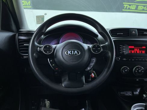Used 2016 Kia Soul FWD image 19