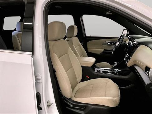 Used 2022 Chevrolet Traverse LT AWD/4WD image 7