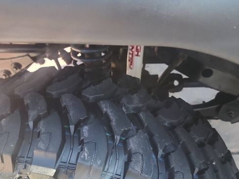 Used 1998 Jeep Wrangler Sahara AWD/4WD image 15