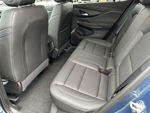 Certified 2024 Buick Envista Sport Touring w/ Convenience I Package image 12