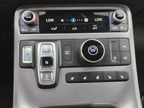 Used 2024 Hyundai Palisade Calligraphy image 18