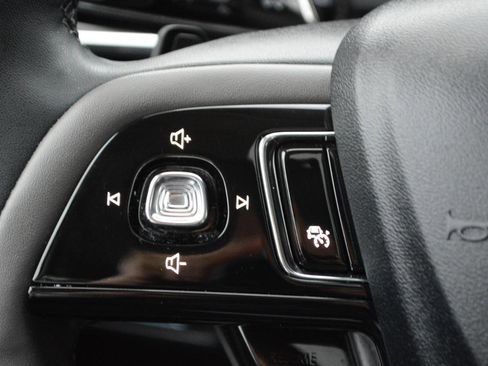 Used 2023 Lincoln Corsair AWD w/ Equipment Group 101A image 33