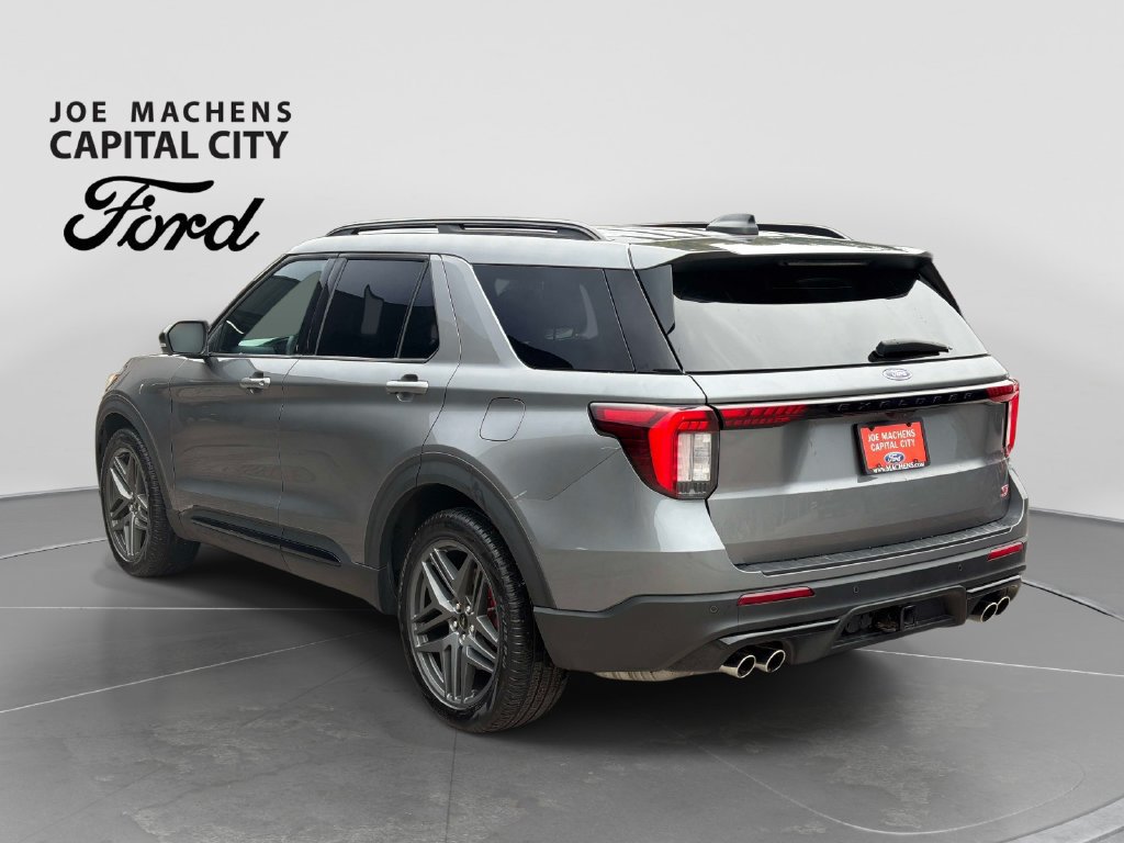 Used 2025 Ford Explorer ST AWD/4WD image 7