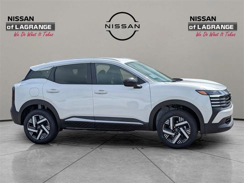 New 2026 Nissan Kicks SV image 4