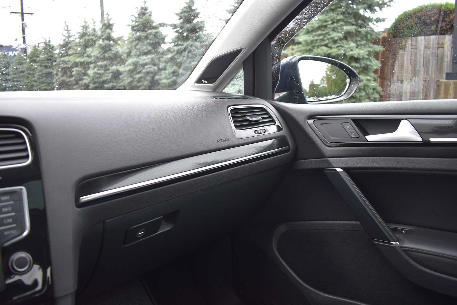 Used 2015 Volkswagen Golf TDI SEL FWD image 30