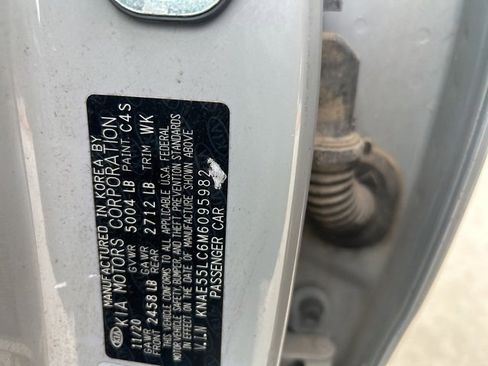 Used 2021 Kia Stinger GT2 image 5