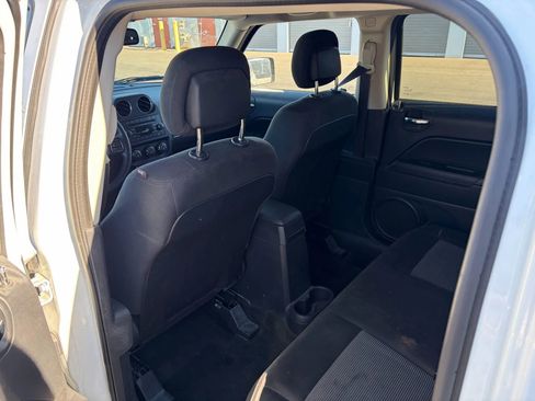 Used 2016 Jeep Patriot Sport w/ Power Value Group image 17