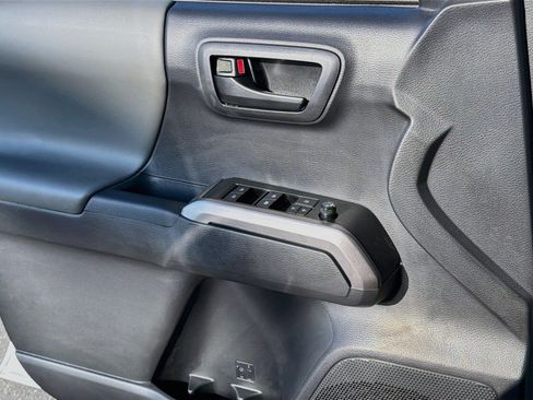Used 2023 Toyota Tacoma SR5 RWD image 20