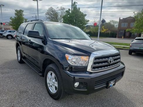Used 2014 Toyota Sequoia SR5 w/ Premium Package AWD/4WD image 11