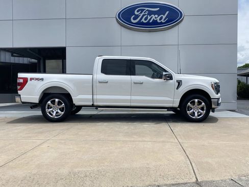 Used 2022 Ford F150 Lariat w/ Equipment Group 502A High AWD/4WD image 3