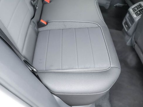 Certified 2023 Volkswagen Taos SE AWD/4WD image 31