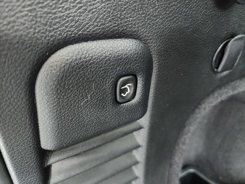 Used 2020 Jeep Grand Cherokee Altitude image 30