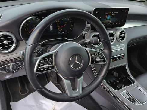 Used 2022 Mercedes-Benz GLC 300 4MATIC image 13