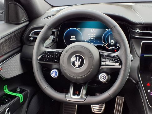 New 2026 Maserati Grecale Modena image 9