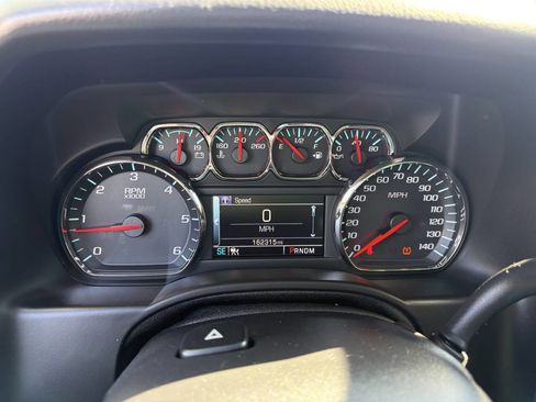 Used 2015 Chevrolet Suburban LTZ image 40