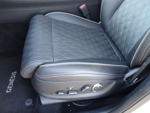 New 2025 Genesis GV70 3.5T Sport w/ Sport Advanced Package image 8