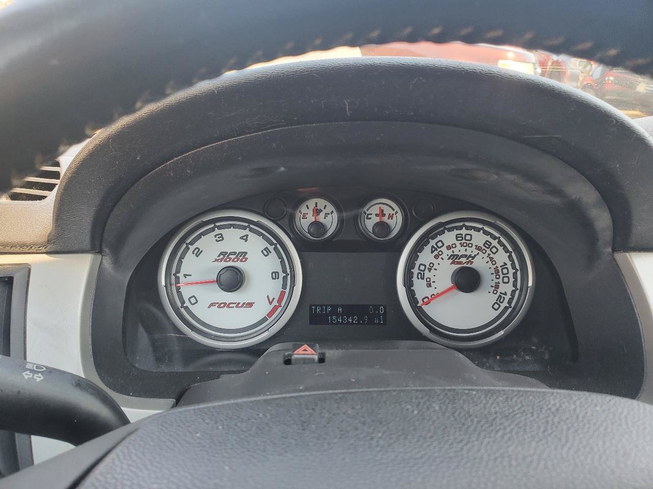 Used 2010 Ford Focus SEL FWD image 17