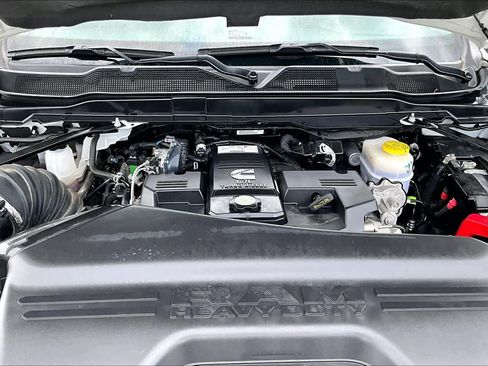 Used 2024 RAM 2500 Laramie AWD/4WD image 31