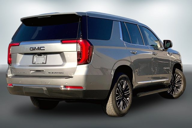 Used 2025 GMC Yukon Elevation w/ Technology Package AWD/4WD image 13